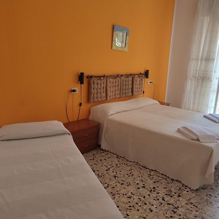 Albergo Nella 임페리아 외부 사진