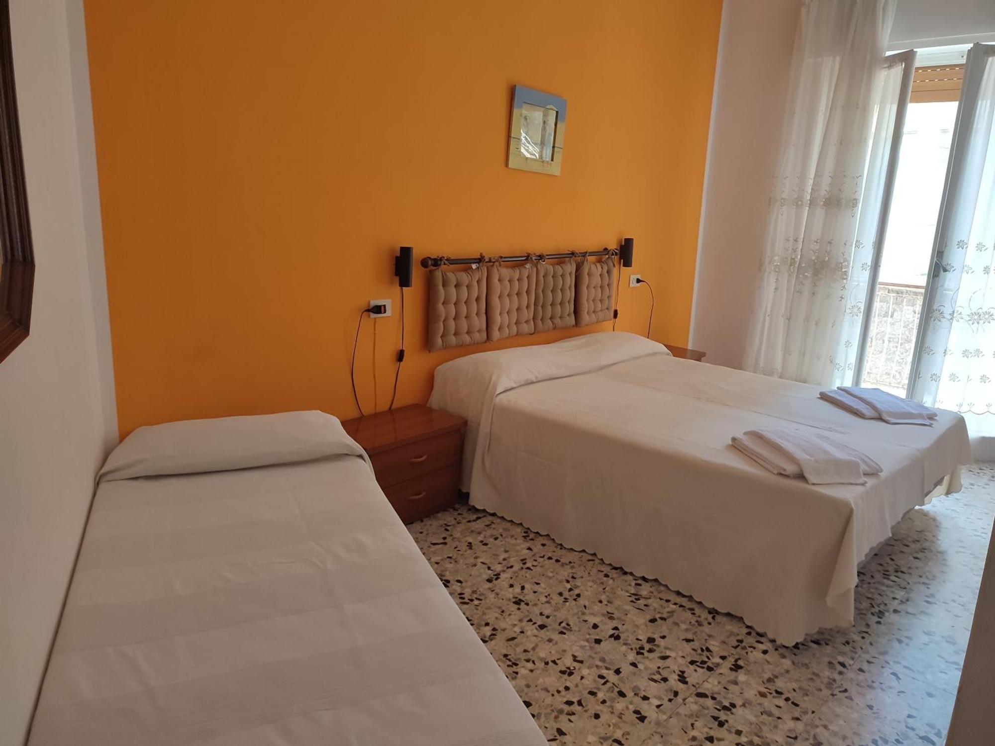 Albergo Nella 임페리아 외부 사진