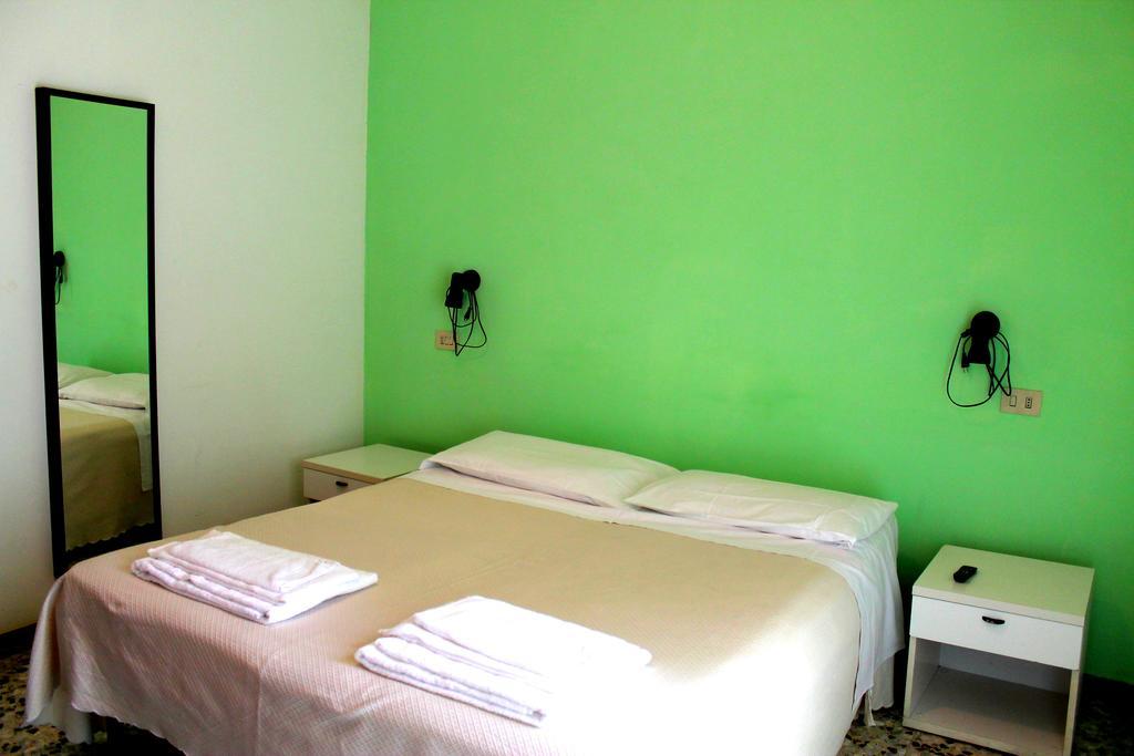 Albergo Nella 임페리아 외부 사진