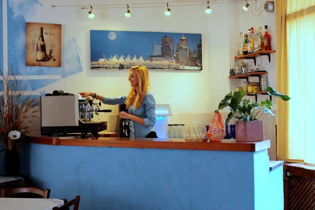 Albergo Nella 임페리아 외부 사진